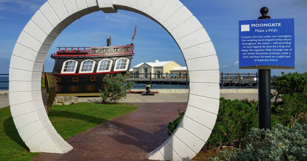 a moongate in bermuda