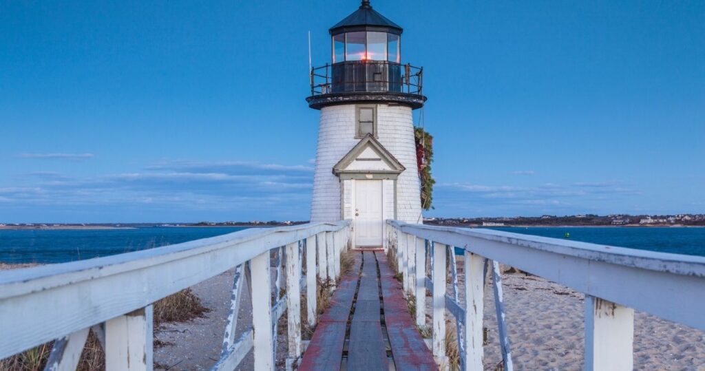 brant point lighthouse, nantucket