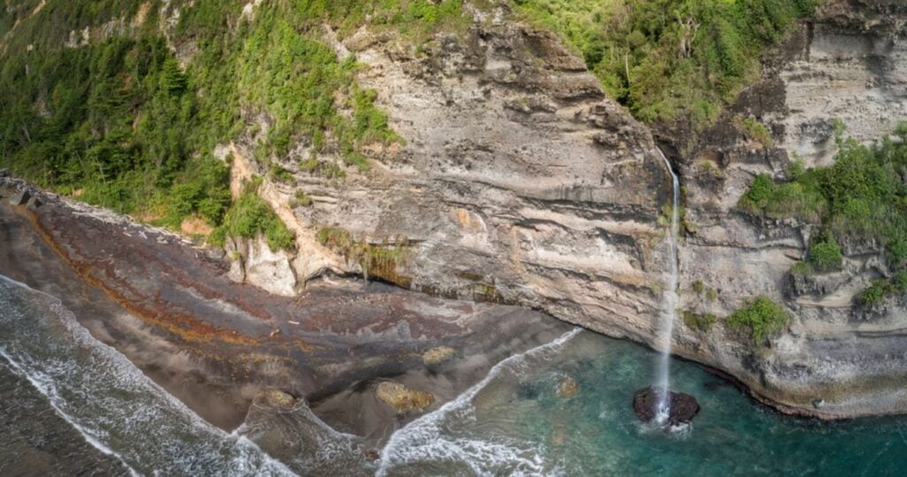 waterfall on wavine cyrique in dominica