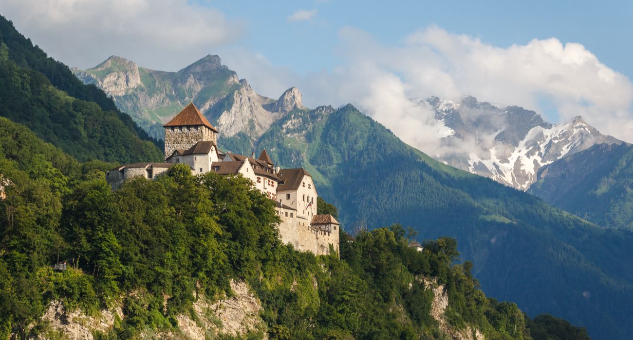 Vista do Castelo em Liechtenstein